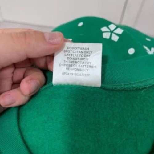 Elf Movie Christmas Sweatshirt XXL like new, green