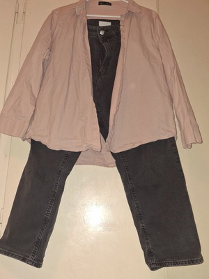 H&M mom fit grey jeans and pink oversized shirt set, Day Shein