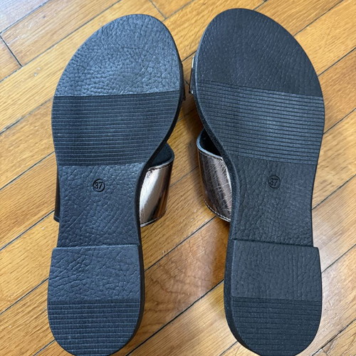 Sandals new, size 37, black with soft surface
