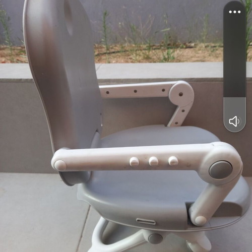 Honeybaby folding high chair used, portable for beach or feeding