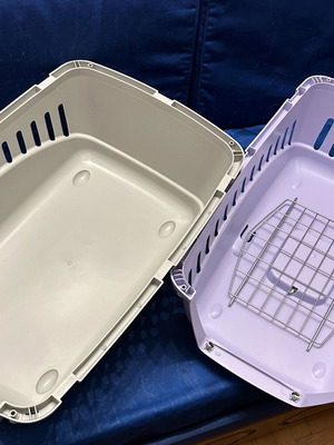 Pet Camelot Purple Pet Carrier Cage like new 58x38x38cm