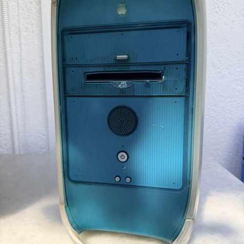 Power Macintosh G3 Blue and White 1999 tower