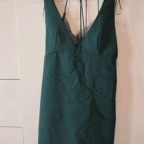 Dark green short dress M like new with lace details