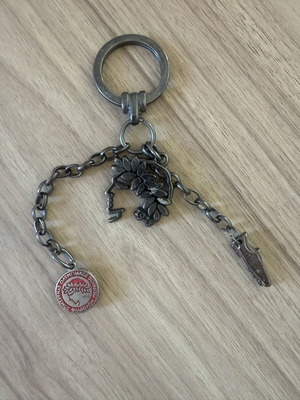 Vintage Olympiakos Keychain 1925 with 3 Metal Charms, like new