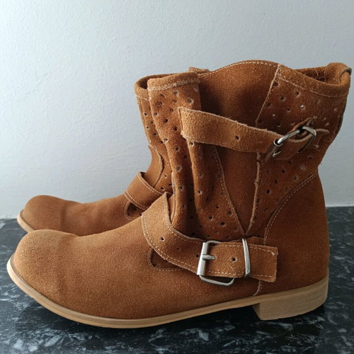 Camel suede handmade boots like new, size 38