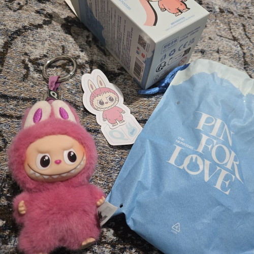 Labubu Pin for Love collectible toy new