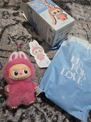 Labubu Pin for Love collectible toy new