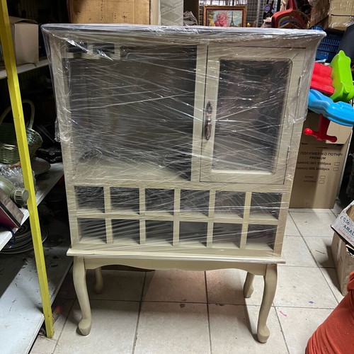 Furniture cabinet with drink holders like new