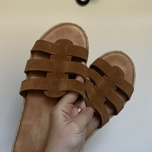 Sante brown platform sandals like new