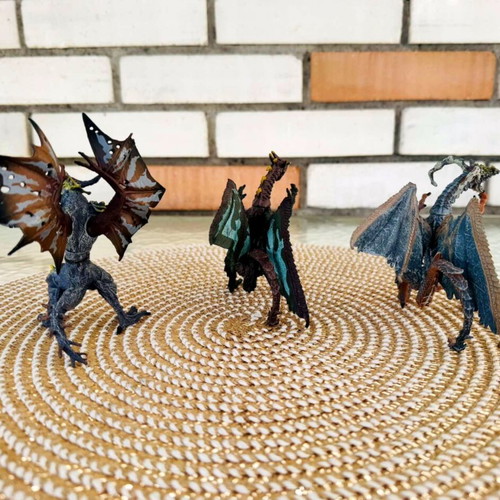 Set of 3 fantasy dragon figures