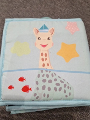 Foldable book Sophie the Giraffe used