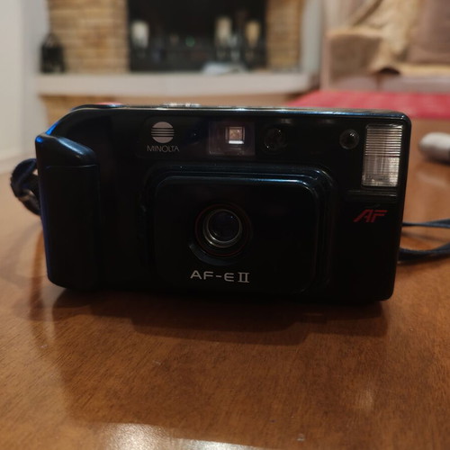 Minolta AF-E II camera like new