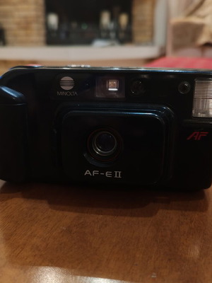Minolta AF-E II camera like new