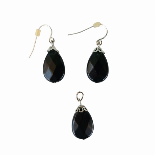 Black teardrop earrings and pendant set used