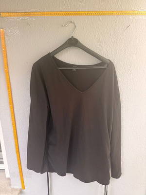 Shein Curve 2XL long-sleeve blouse with V-neck like new