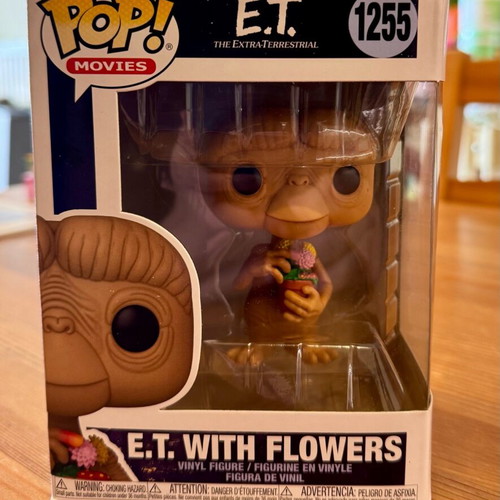 Funko Pop! E.T. with Flowers #1255 new 40th Anniversary