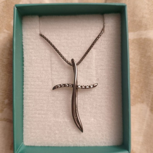 Silver Cross 925 with Chain like new