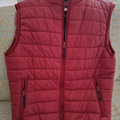 Sleeveless jacket red/bordeaux men's Medium like new from LC Waikiki