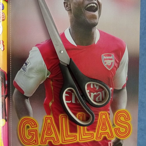 Match Football Magazine issue 27/3-2-4/2007 like new with Milan posters