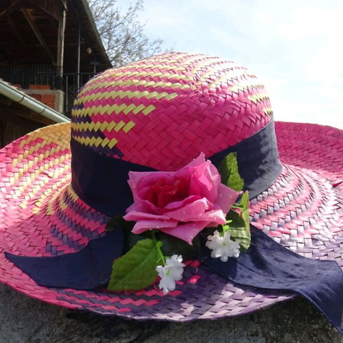 Straw hat like new, multicolored