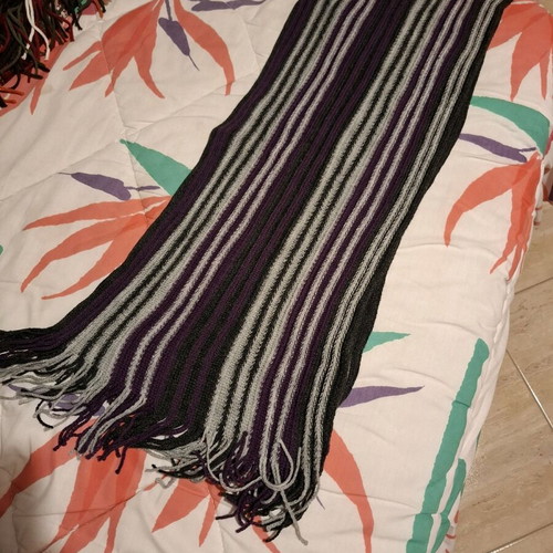 Knitted scarf like new, 2 meters long