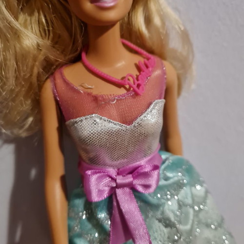 Barbie with Fashionistas dress used