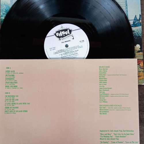 Taj Mahal LP like new, Made in UK (ED 166)