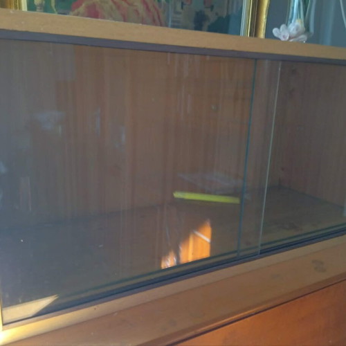 Kitchen cabinets like new, set of 2