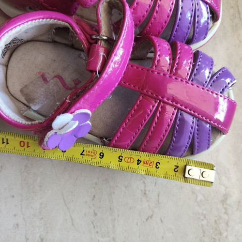 Sandals size 22 used with anatomical insole