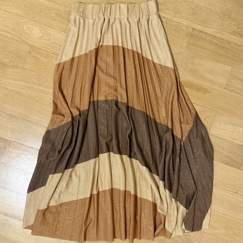 Midi metallic skirt with elastic waist, size M