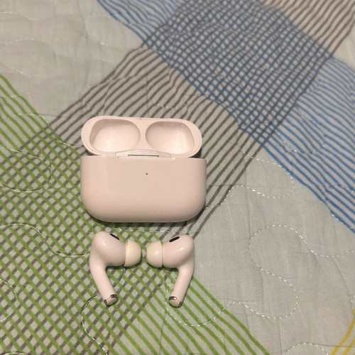 AirPods Pro used for parts or repair