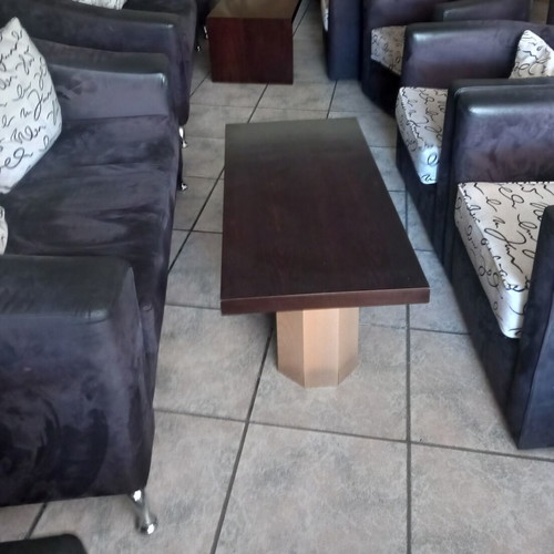 Sofa set with two armchairs and coffee table like new