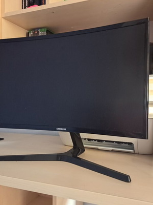 Samsung κυρτή οθόνη gaming 24" C24RG50FQR καινούργια, 144Hz