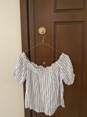 Striped top used, dark blue and white, size L