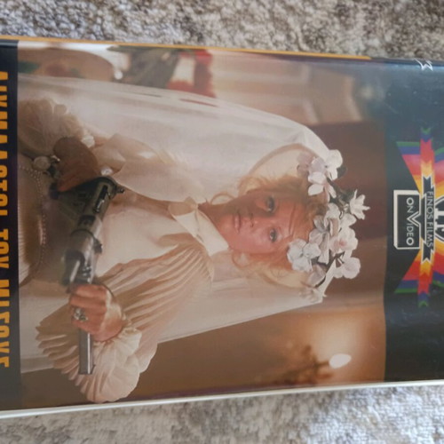 Aichmalotoi tou Misous genuine rare Finos Film videotape