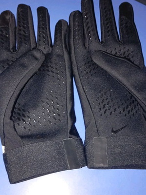 Nike Hyperwarm gloves black size medium new