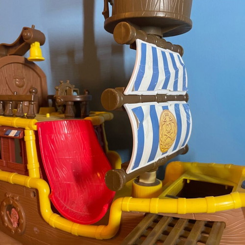 Mattel Disney Pirate Ship like new 2013