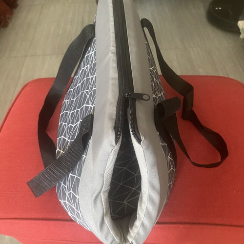 Everyday pet carrier bag for small dogs or cats