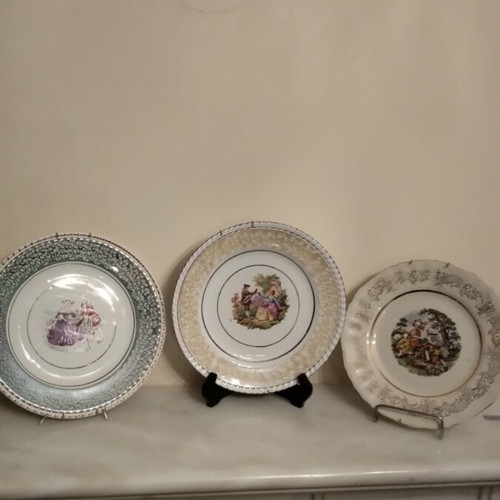 Vintage decorative porcelain plates, pack of 3