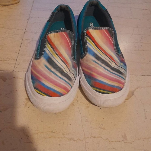 Low Converse used athletic shoes, multicolor, size 32
