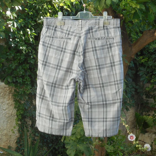 Calvin Klein men's shorts like new, size 32, cotton, white and gray