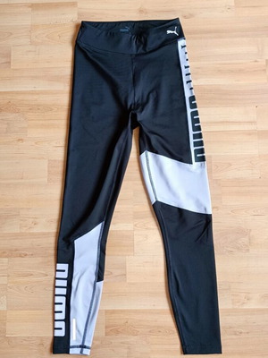 Puma leggings like new, black and white