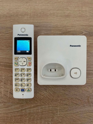 Panasonic KX-TG7851GR cordless phone, white
