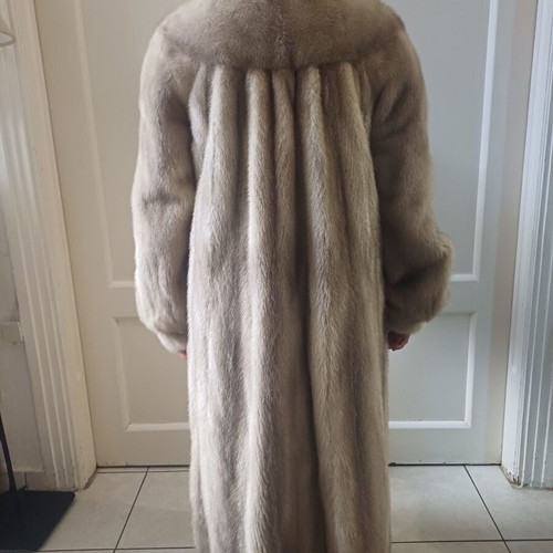 Genuine fur coat like new