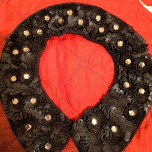 Collar necklace accessory like new, black
