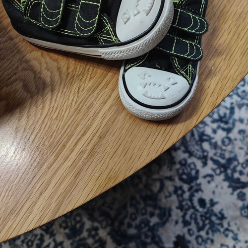 All Star Converse kids shoes like new, size 22