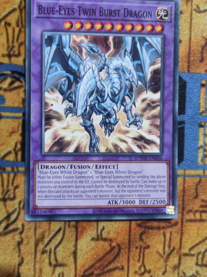 Blue-Eyes Twin Burst Dragon κάρτα Yu-Gi-Oh! σαν καινούργιο