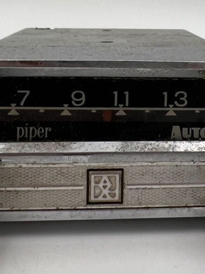Autovox Piper vintage car radio used, ideal for Fiat 500 and 600
