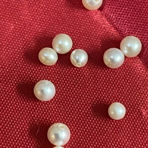 Genuine pearls new, pack of 11 with beautiful shine