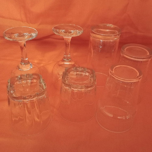 Set of 7 glasses like new for water, wine, and whiskey